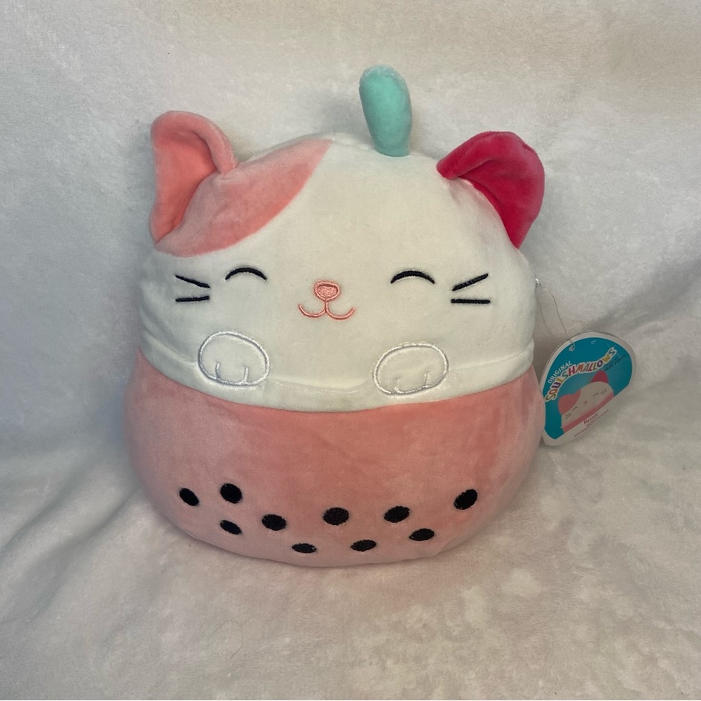 SQUISHMALLOW 8" ROXY KITTY CAT in Boba Pink HOT TOPIC EXCULSIVE NWT HTF Plush